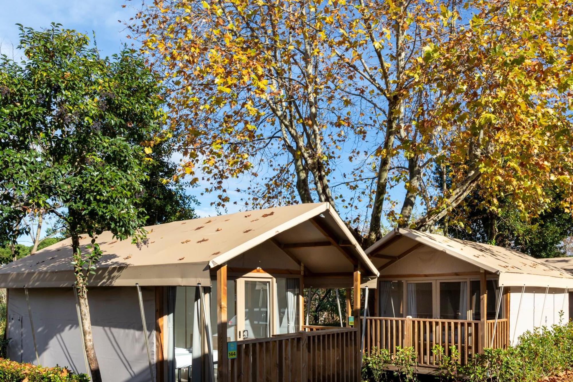 Hu Roma Camping In Town Exterior photo